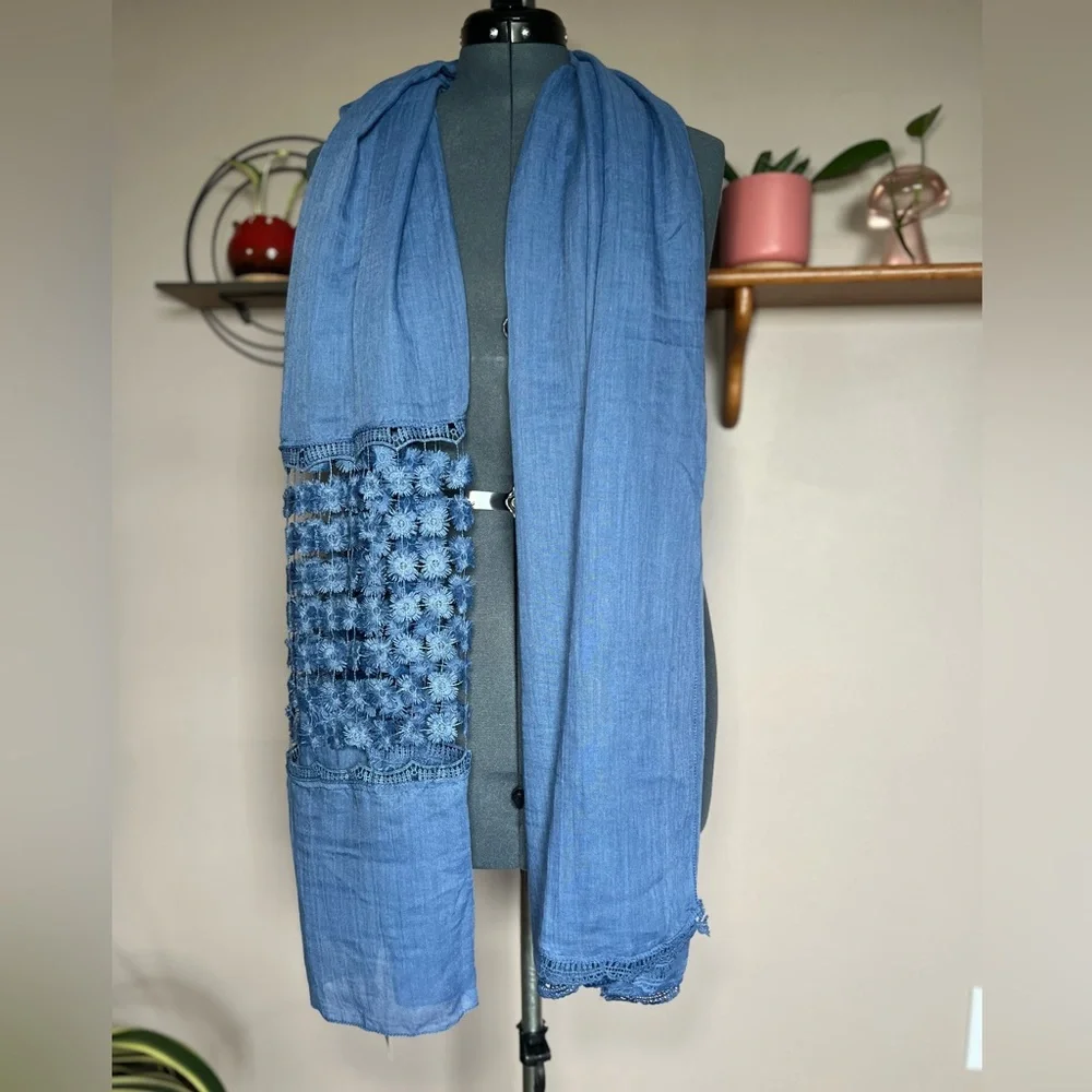 LOF Blue Floral Lace Lightweight Scarf